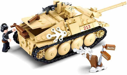 WWII Desert Ambush Tank + 2 Soldiers