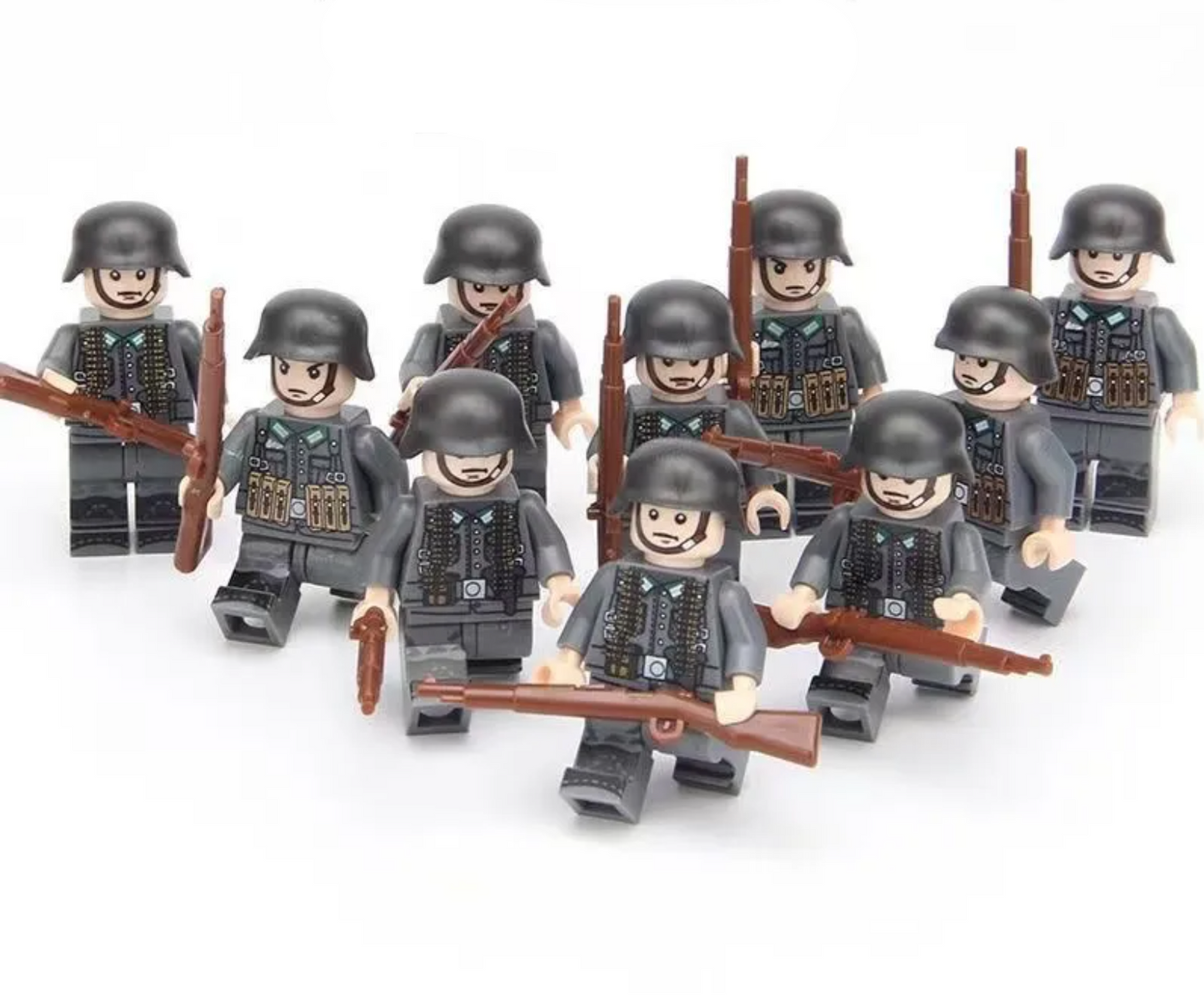 WWII German Rifle Squad – 24 Soldiers + Baseplate