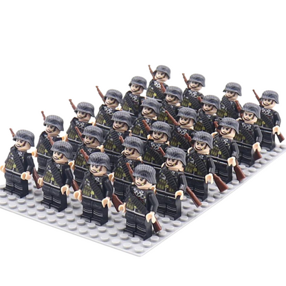 WWII Elite German Rifle Squad – 24 Soldiers + Baseplate