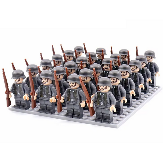 WWII German Rifle Squad – 24 Soldiers + Baseplate